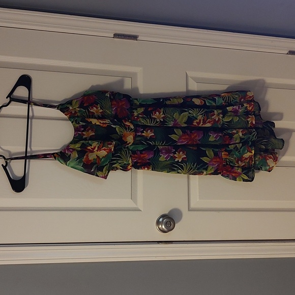 Bongo Hi-Low Dress - Picture 1 of 3